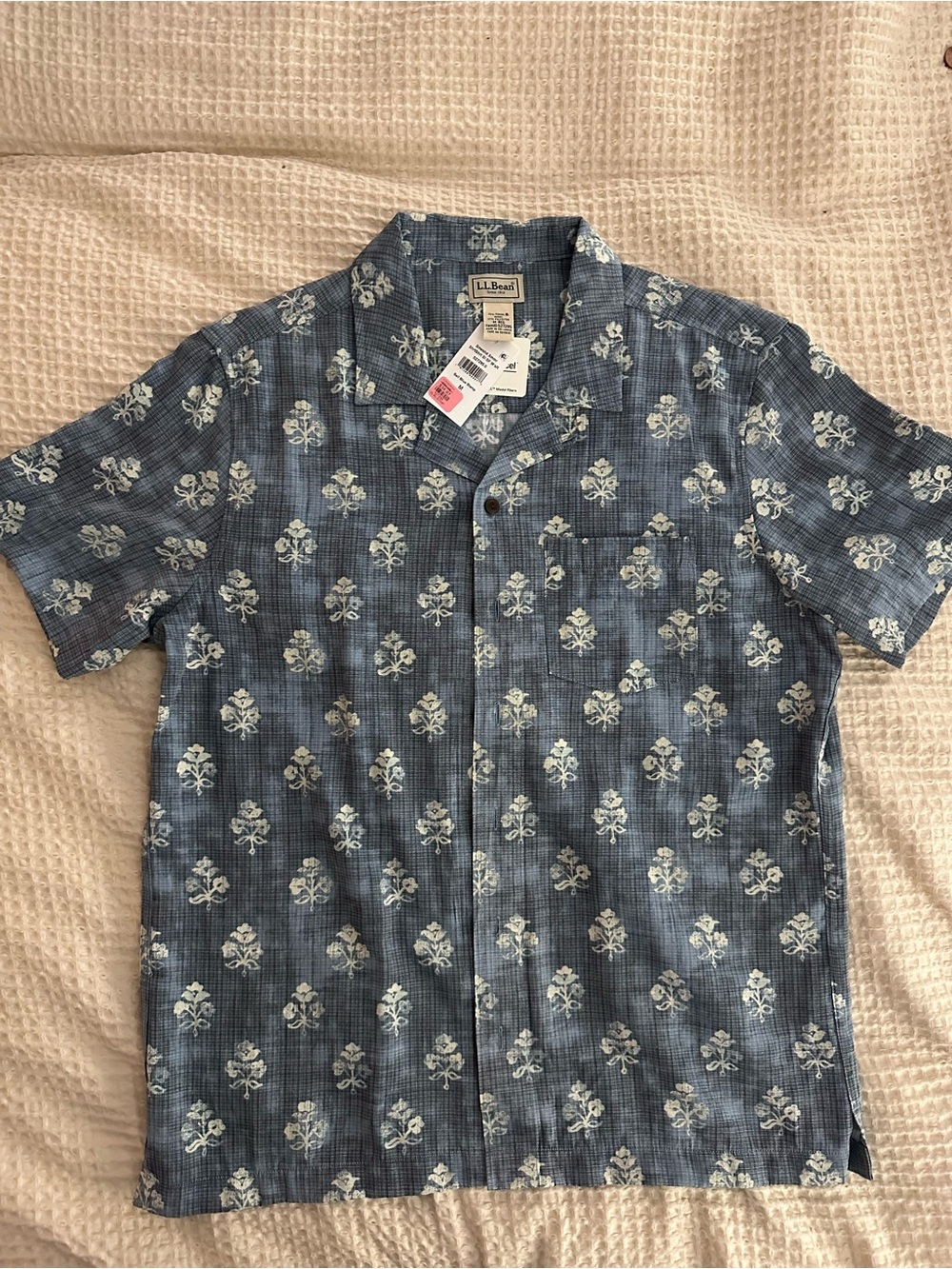 L.L. Bean Men’s Blue Floral Short-Sleeve Button-Down Shirt